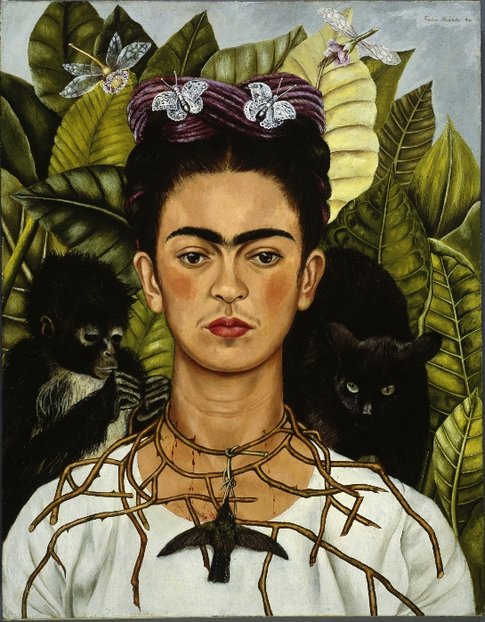 Frida Kahlo. Autoritratto con collana di spine© Banco de México Diego Rivera & Frida