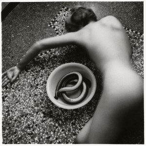 francesca-woodman-la-plus-phmre-des-photographes-sexpose-paris-body-image-1462964615