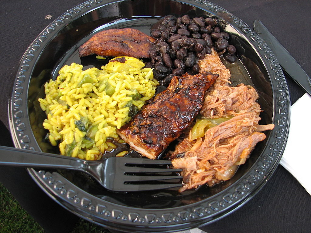 1024px-caribbean_dinner_plate